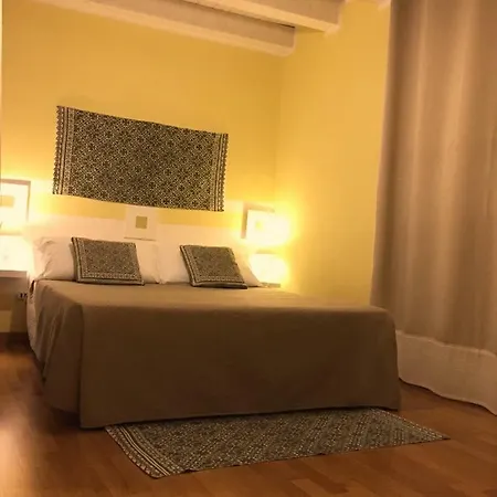 Residenza Serena -centro Storico לינה וארוחת בוקר